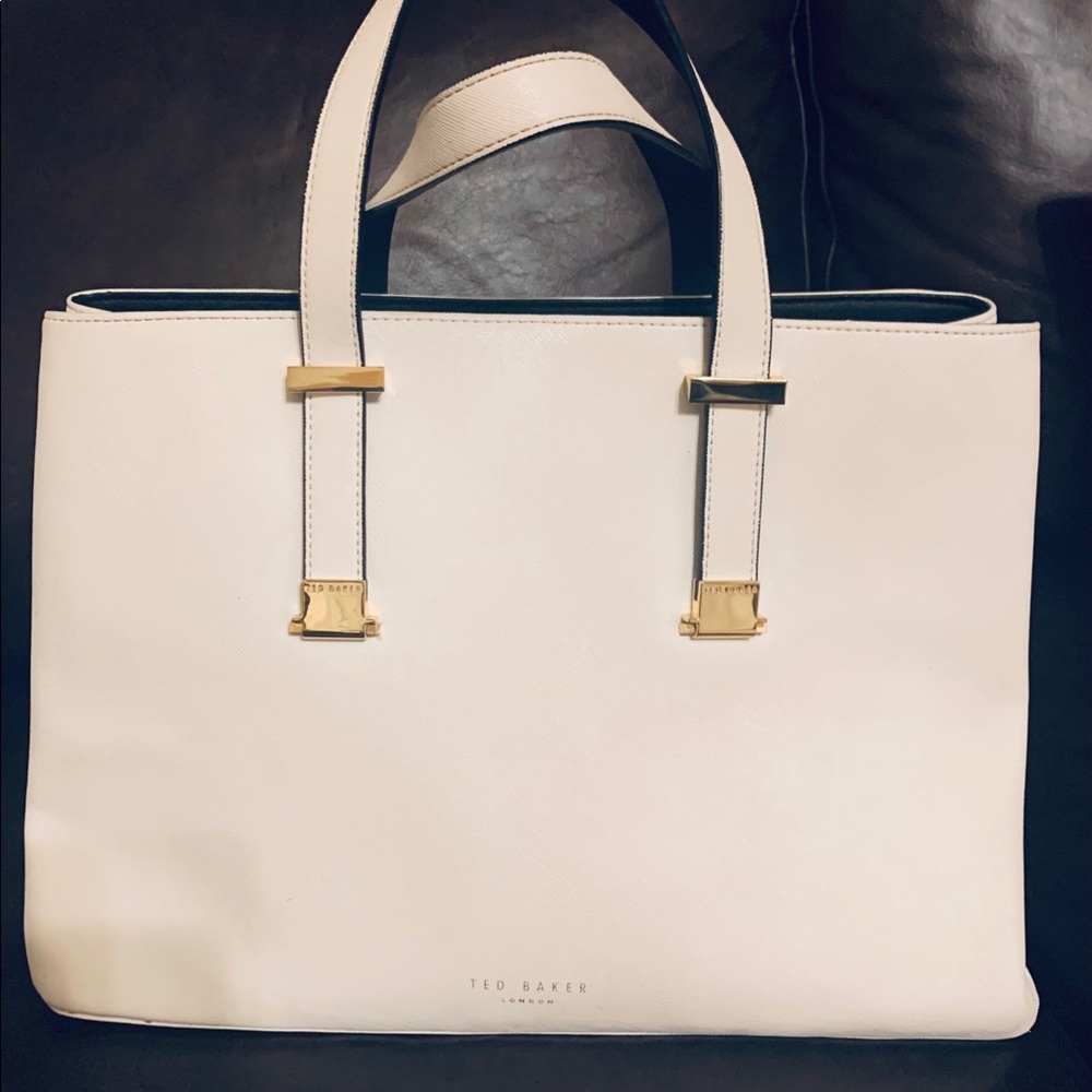 Ted Baker- White Genuine Leather Ted Baker London Alunaa Tote